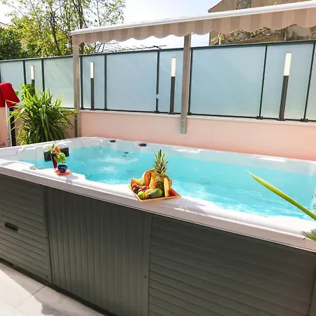 Apartment Rose Pool Deluxe *
